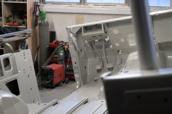 3-045-Custom-Mercedes-GWagon-ObsidianBlack-068611