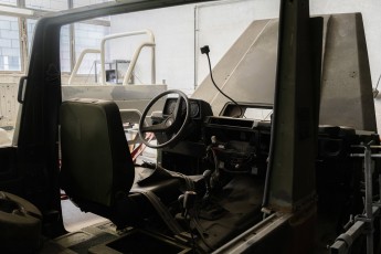 3-063-Custom-Mercedes-GWagon-ObsidianBlack-068611