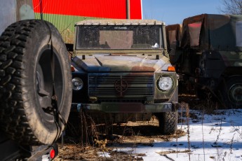 3-065-Custom-Mercedes-GWagon-ObsidianBlack-068611