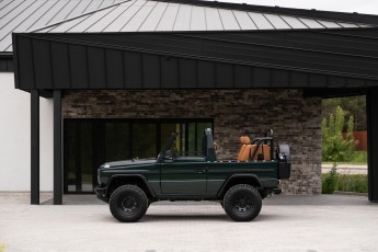 2B-003-Convertible-Mercedes-250GD-RacingGreen-066918