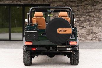 2B-007-Convertible-Mercedes-250GD-RacingGreen-066918