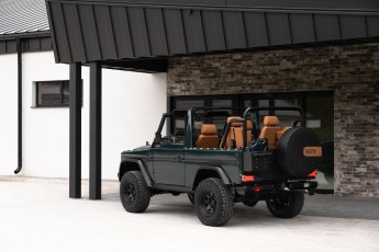 2B-008-Convertible-Mercedes-250GD-RacingGreen-066918