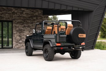 2B-010-Convertible-Mercedes-250GD-RacingGreen-066918