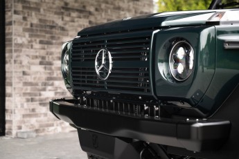 2B-018-Convertible-Mercedes-250GD-RacingGreen-066918