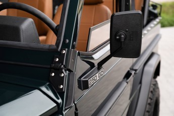 2B-021-Convertible-Mercedes-250GD-RacingGreen-066918