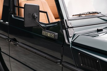 2B-033-Convertible-Mercedes-250GD-RacingGreen-066918