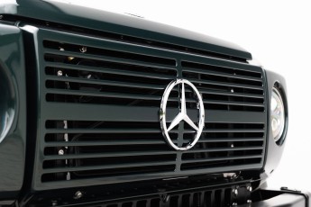 2B-042-Convertible-Mercedes-250GD-RacingGreen-066918