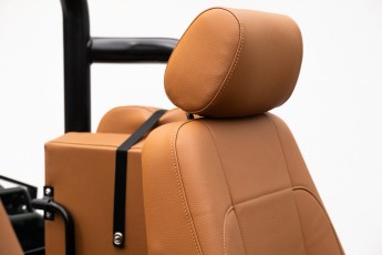 2B-067-Convertible-Mercedes-250GD-RacingGreen-066918