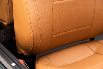 2B-069-Convertible-Mercedes-250GD-RacingGreen-066918