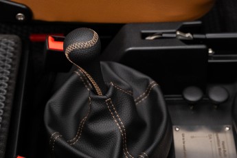 2B-076-Convertible-Mercedes-250GD-RacingGreen-066918