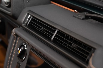 2B-078-Convertible-Mercedes-250GD-RacingGreen-066918