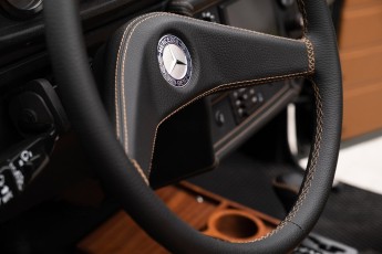 2B-086-Convertible-Mercedes-250GD-RacingGreen-066918