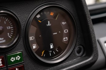 2B-092-Convertible-Mercedes-250GD-RacingGreen-066918