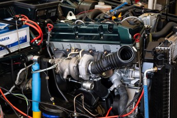 3-006-Convertible-Mercedes-250GD-RacingGreen-066918