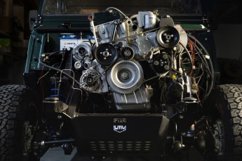 3-029-Convertible-Mercedes-250GD-RacingGreen-066918