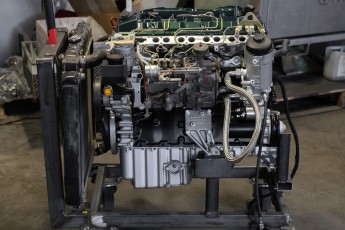 3-036-Convertible-Mercedes-250GD-RacingGreen-066918