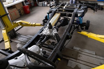 3-044-Convertible-Mercedes-250GD-RacingGreen-066918