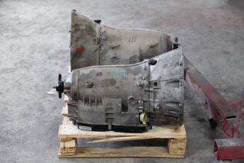 3-045-Convertible-Mercedes-250GD-RacingGreen-066918