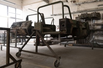 3-065-Convertible-Mercedes-250GD-RacingGreen-066918