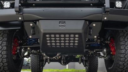 1-004-Convertible-Mercedes-250GD-ObsidianBlack-070785