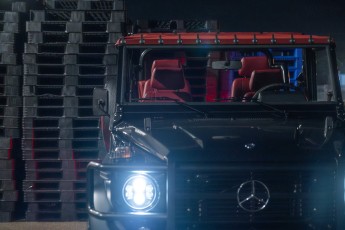 2B-002-Convertible-Mercedes-250GD-ObsidianBlack-070785