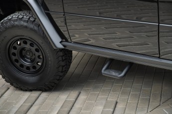 2B-037-Convertible-Mercedes-250GD-ObsidianBlack-070785