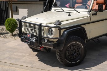 2B-042-Custom-Mercedes-GWagon-White-068140