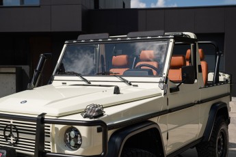 2B-043-Custom-Mercedes-GWagon-White-068140