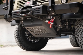 2B-046-Custom-Mercedes-GWagon-White-068140