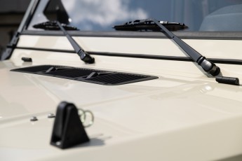 2B-048-Custom-Mercedes-GWagon-White-068140