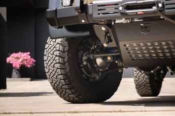 2B-049-Custom-Mercedes-GWagon-White-068140