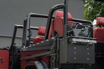 2B-051-Convertible-Mercedes-250GD-ObsidianBlack-070785