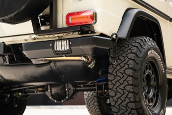 2B-058-Custom-Mercedes-GWagon-White-068140