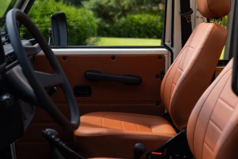 2B-067-Custom-Mercedes-GWagon-White-068140