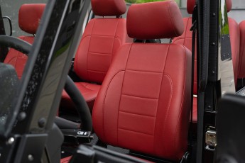 2B-084-Convertible-Mercedes-250GD-ObsidianBlack-070785