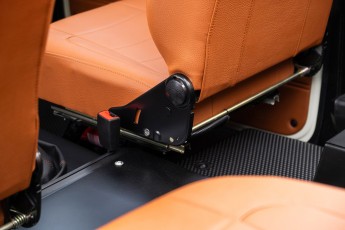 2B-085-Custom-Mercedes-GWagon-White-068140