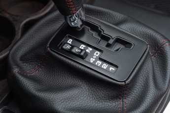 2B-089-Convertible-Mercedes-250GD-ObsidianBlack-070785