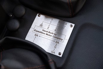 2B-089-Custom-Mercedes-GWagon-White-068140