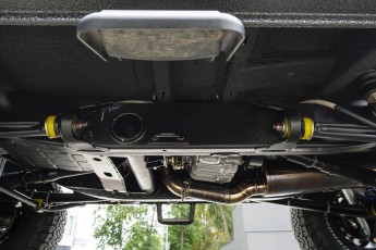 2B-101-Convertible-Mercedes-250GD-ObsidianBlack-070785