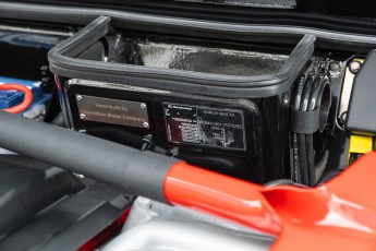 2B-107-Convertible-Mercedes-250GD-ObsidianBlack-070785