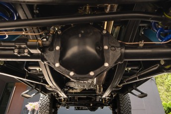 2B-112-Custom-Mercedes-GWagon-White-068140