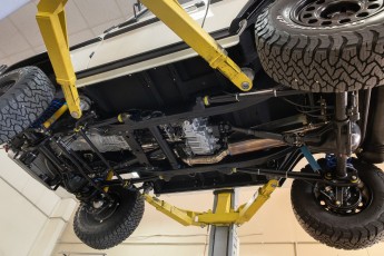 3-003-Custom-Mercedes-GWagon-White-068140