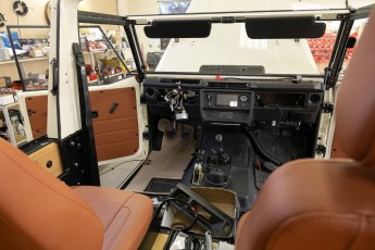 3-007-Custom-Mercedes-GWagon-White-068140