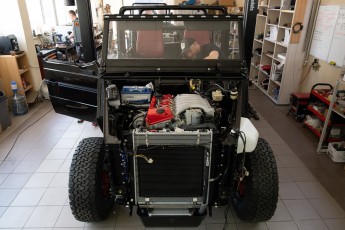 3-008-Convertible-Mercedes-250GD-ObsidianBlack-070785