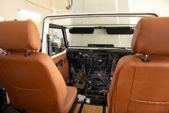 3-010-Custom-Mercedes-GWagon-White-068140