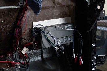 3-018-Convertible-Mercedes-250GD-ObsidianBlack-070785