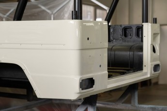 3-036-Custom-Mercedes-GWagon-White-068140