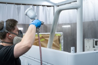 3-040-Custom-Mercedes-GWagon-White-068140