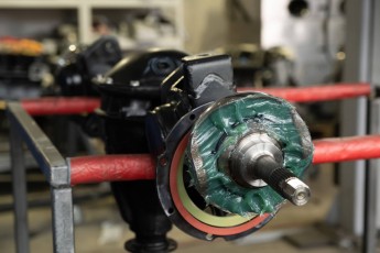 3-042-Convertible-Mercedes-250GD-ObsidianBlack-070785