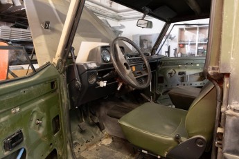 3-052-Custom-Mercedes-GWagon-White-068140